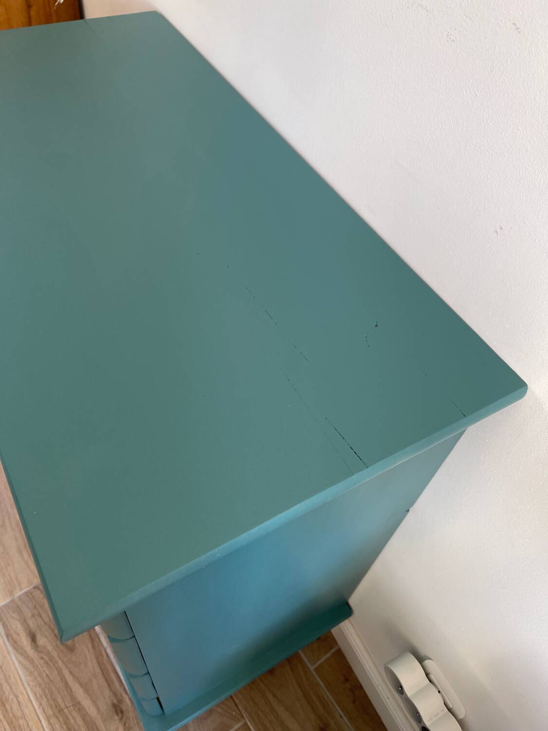 Pop-up toilet