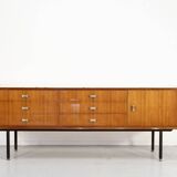 Enfilade italienne en teck, marbre de Carrare, laiton et acier, années 50