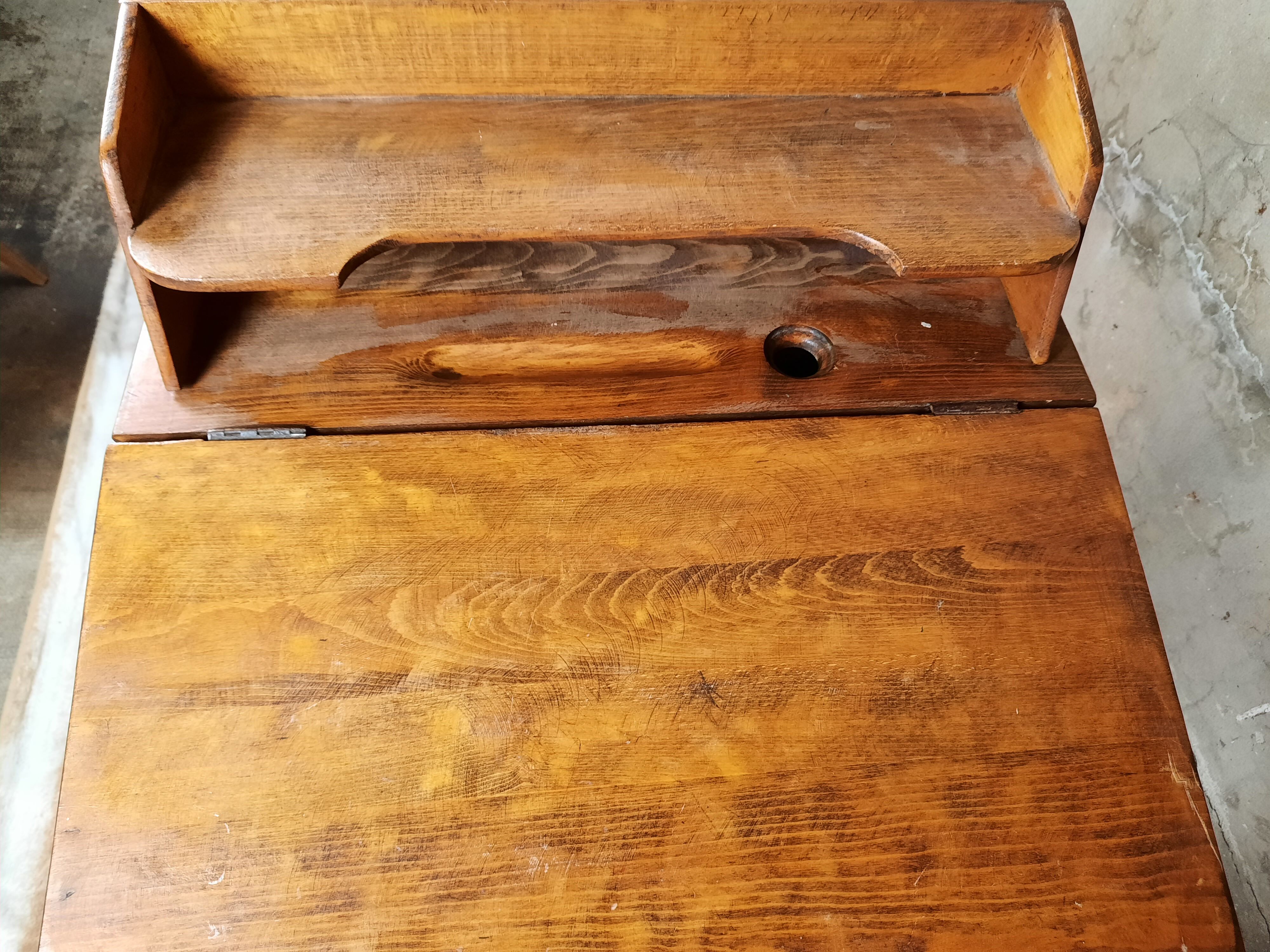 Scandinavian children's desk with its chair