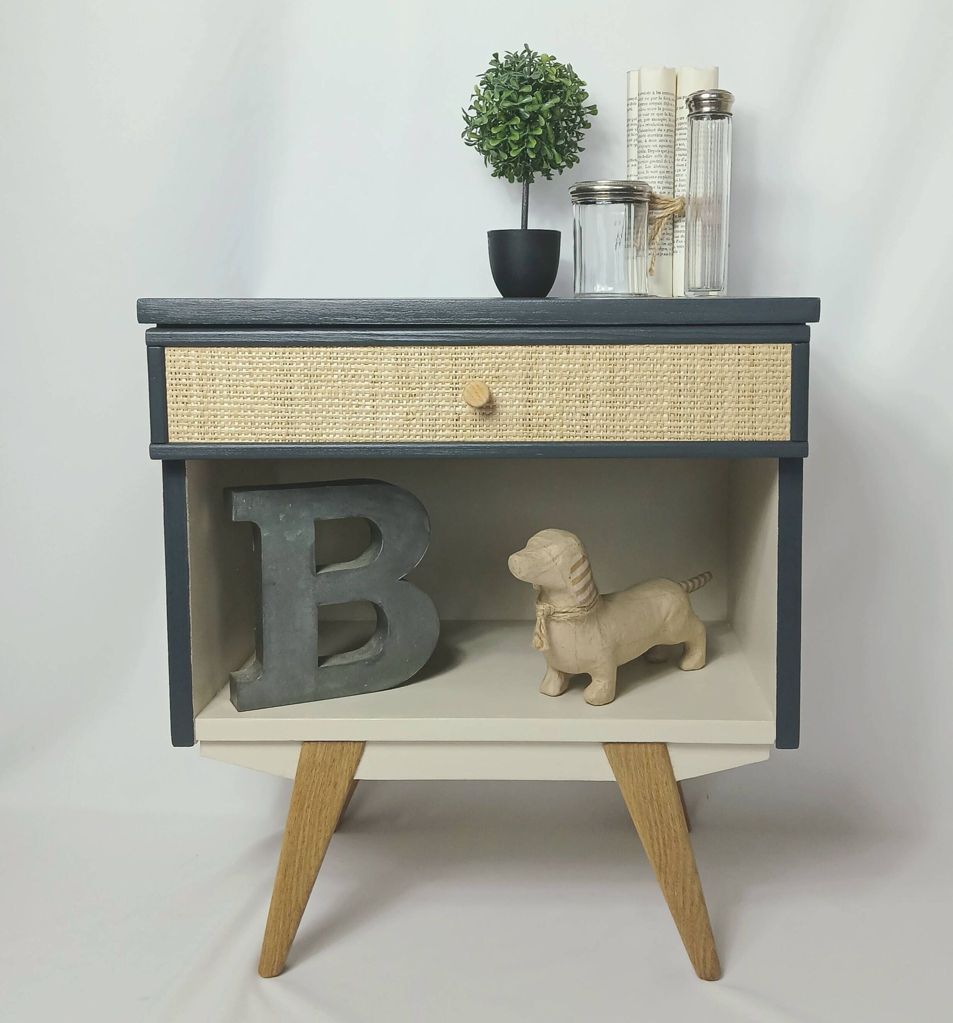 Meuble appoint pieds compas