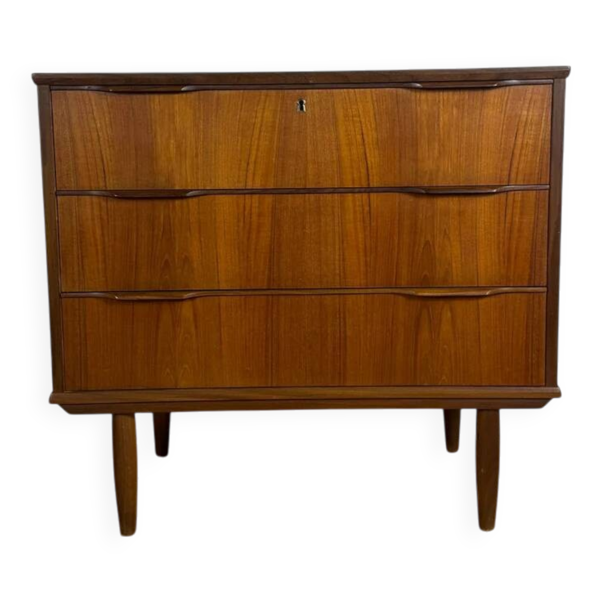Small Danish chest of drawers from the 1960s in teak – 3 drawers
