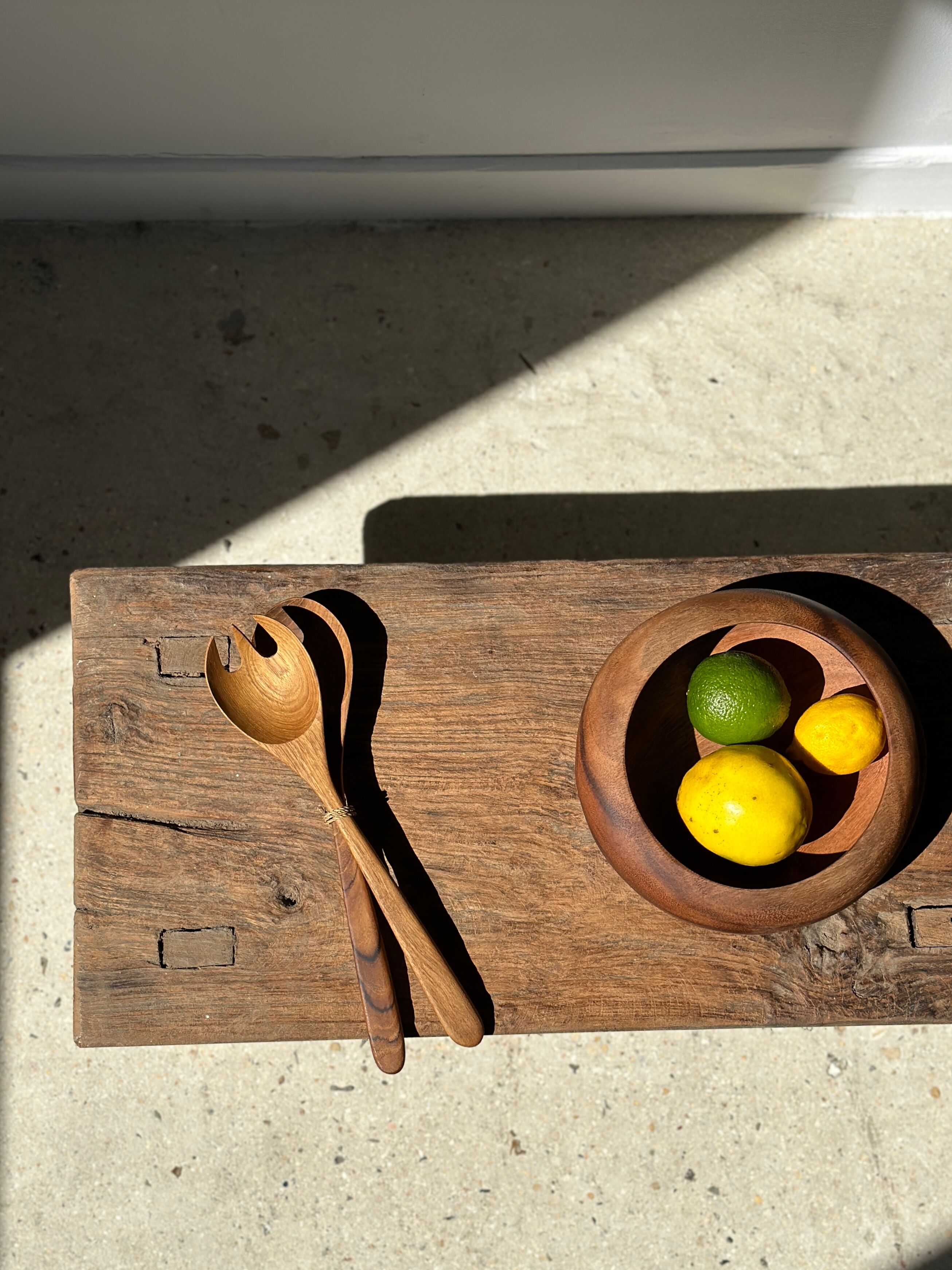 Bowl or monoxyl teak cut d:25.5