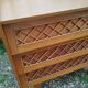 Commode en rotin ancien vintage pieds compas
