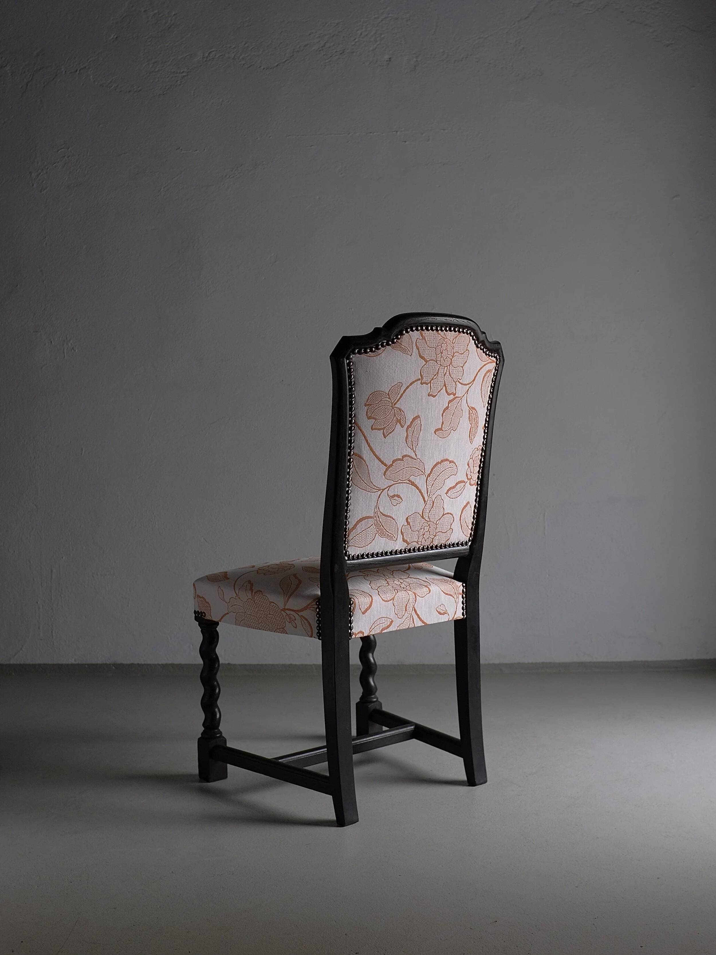 2 oak chairs | Barley twist legs | Sweden | 1920s