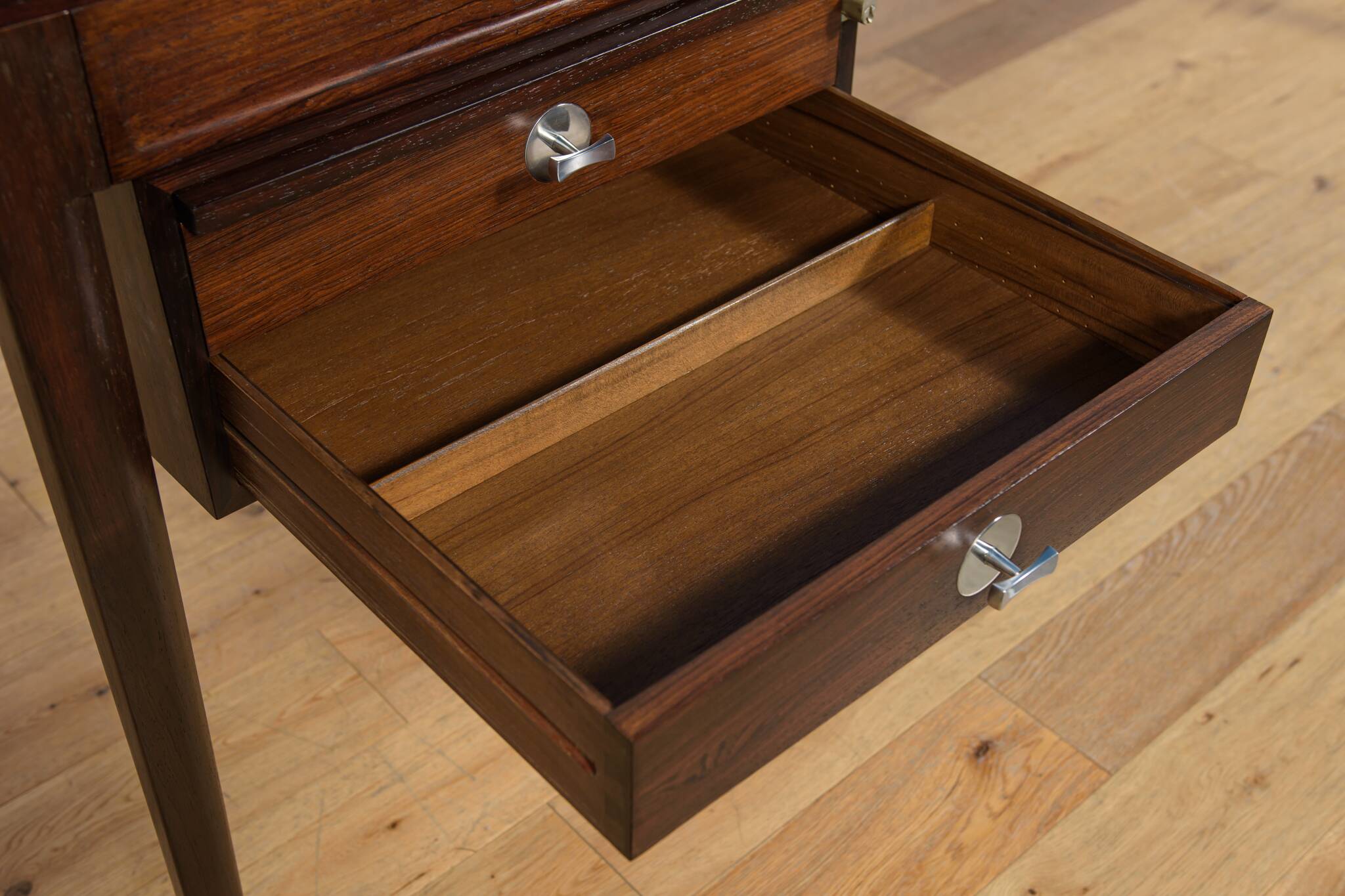 Mid-Century Rosewood Freestanding Desk FD 951 Model Diplomat.