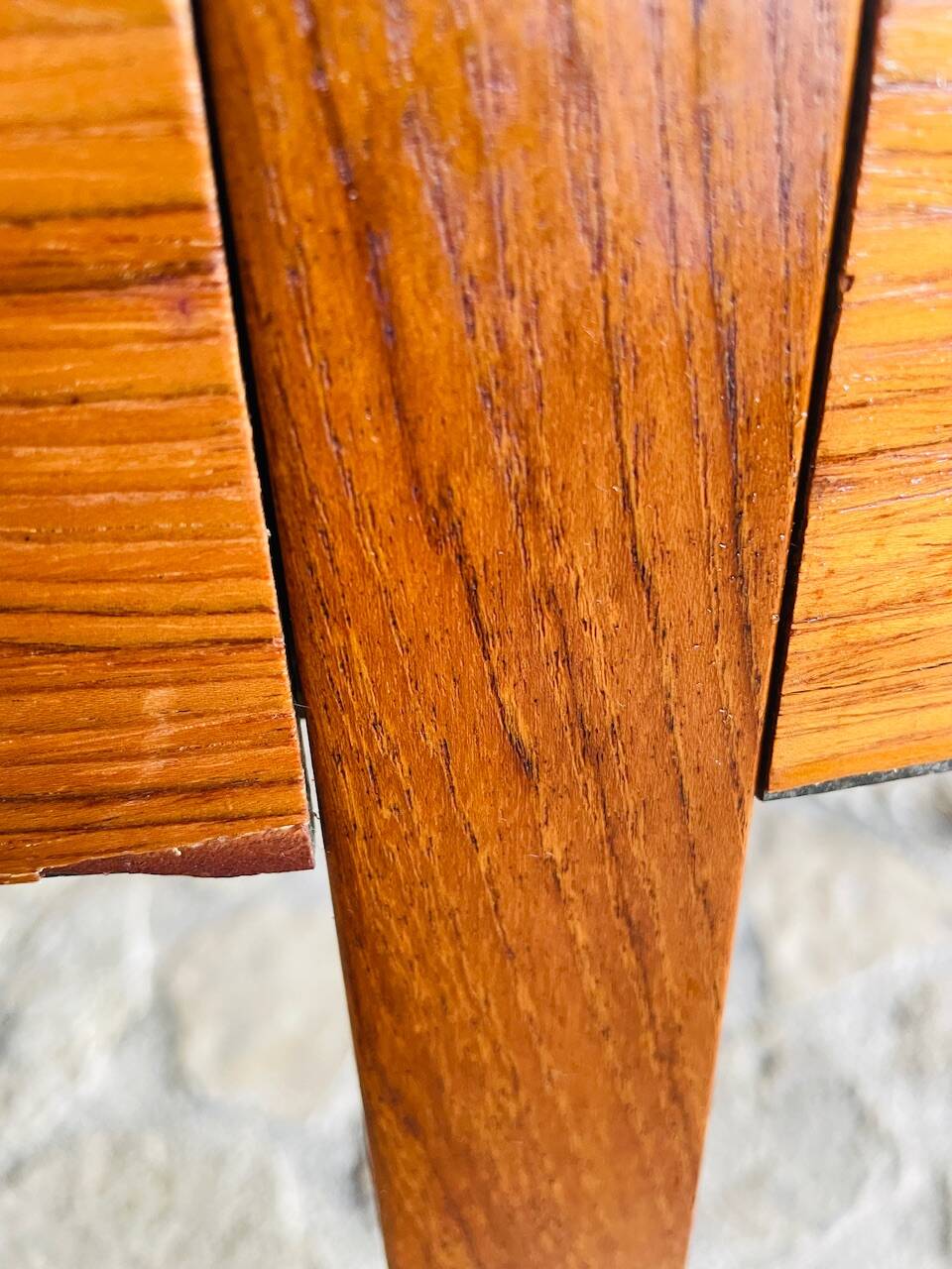 Extendable dining table in teak, butterfly extension by Van Pelt circa 1960.