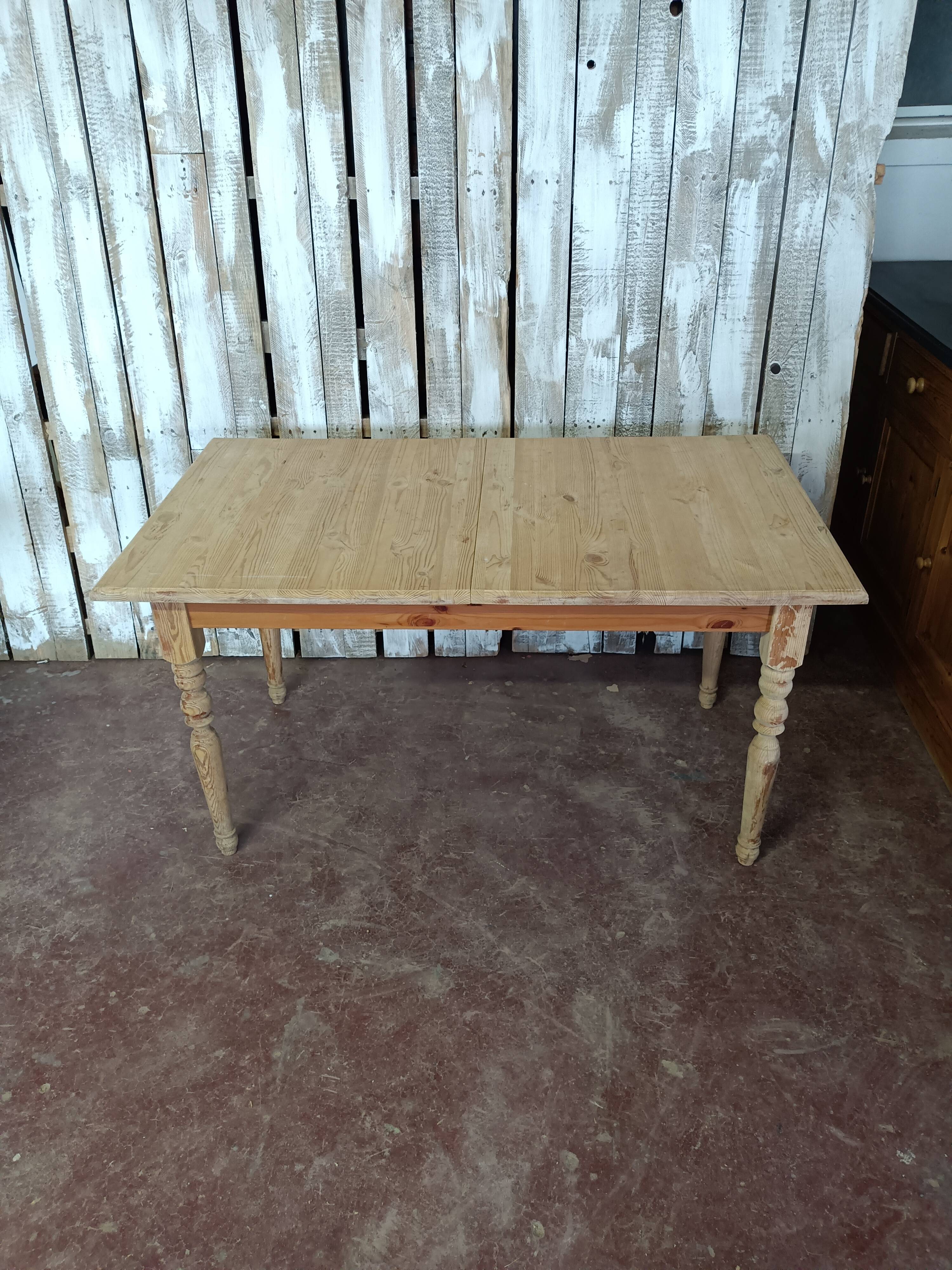 Farm table