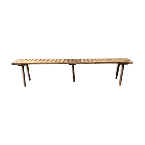 banc percé en bois
