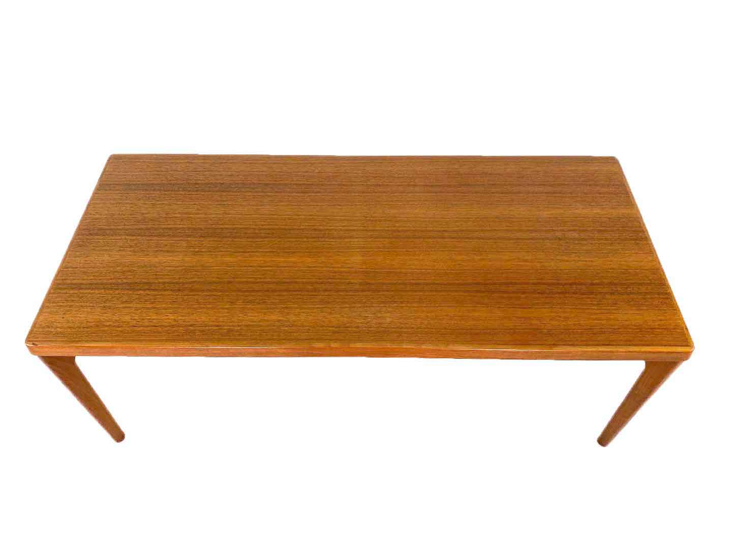 Table basse en teck danois Henning Kjaernulf