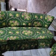 Canapé  et ses 2 fauteuils  assortis  années  60
