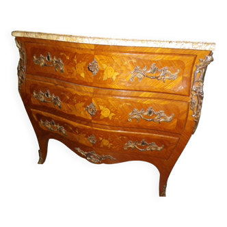 Commode marqueté style louis xv