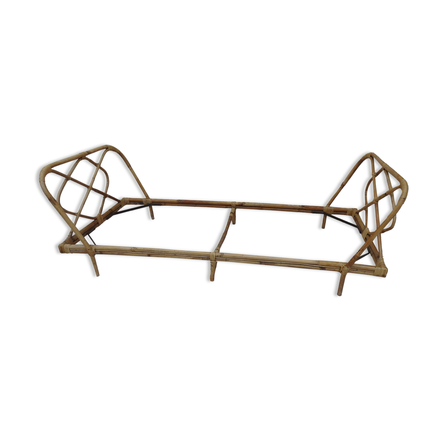 Vintage rattan bed 1 person
