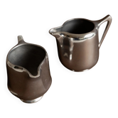 Two argent aluminium Art Nouveau sauce boats by Newmaid Picquot Ware, England 1950s - set of 2