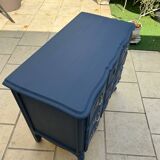 Crossbow chest of drawers