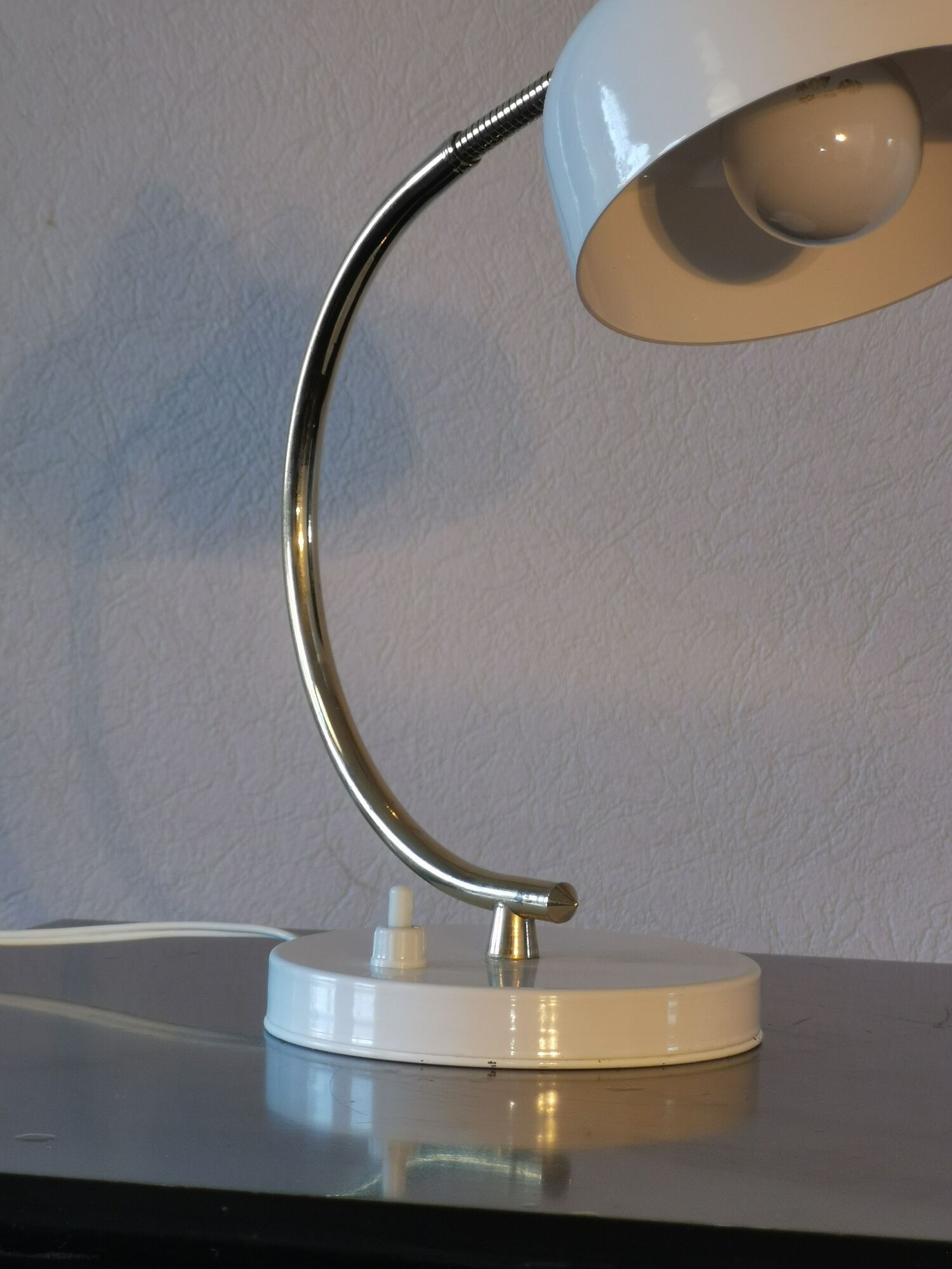 Curved lamp, brass and lacquered steel, 1960, France