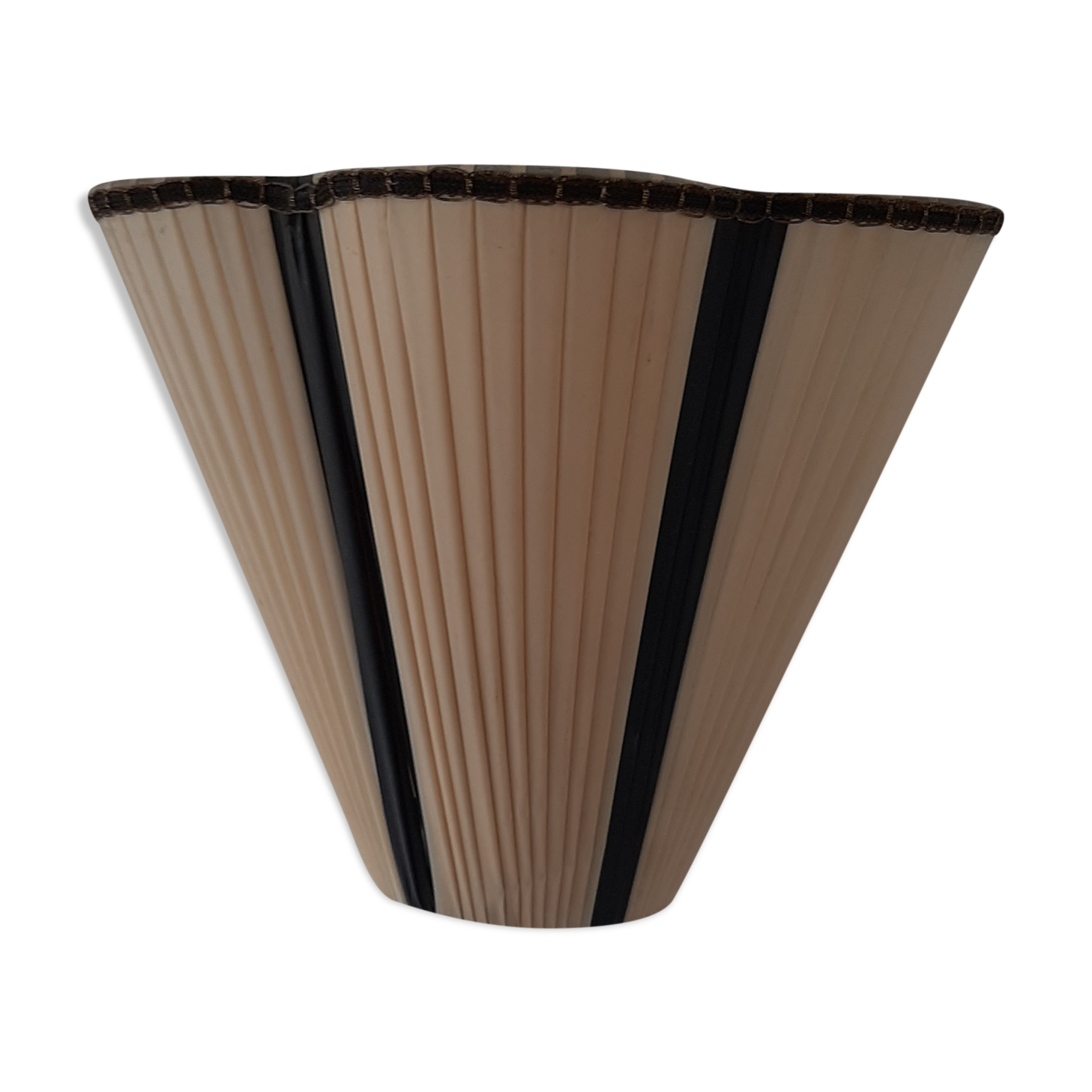 Vintage ribbons sconce