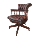 English-style armchair