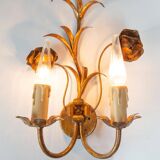 Vintage wall light in gold metal with flower and leaf decoration