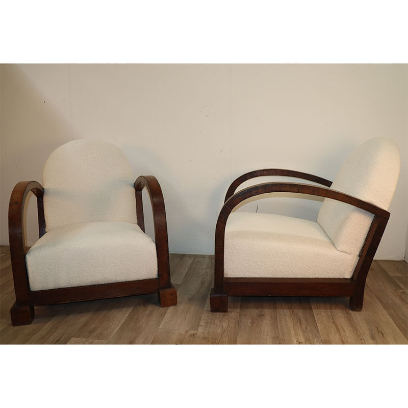Pair of modernist armchairs in wood and buckle fabric, 1940