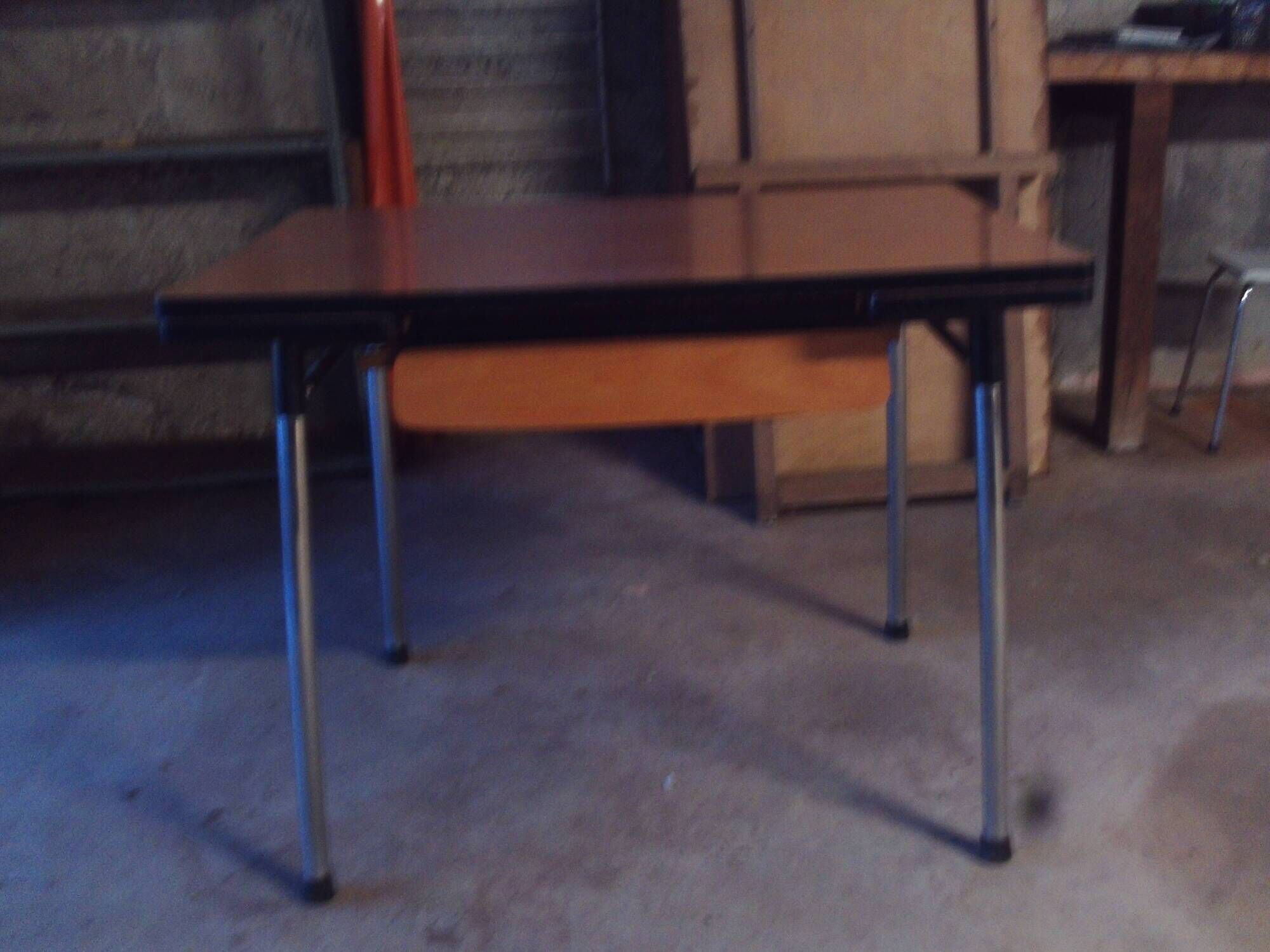 Formica table