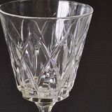 6 large wine glasses in semi-crystal from VMC in good condition.