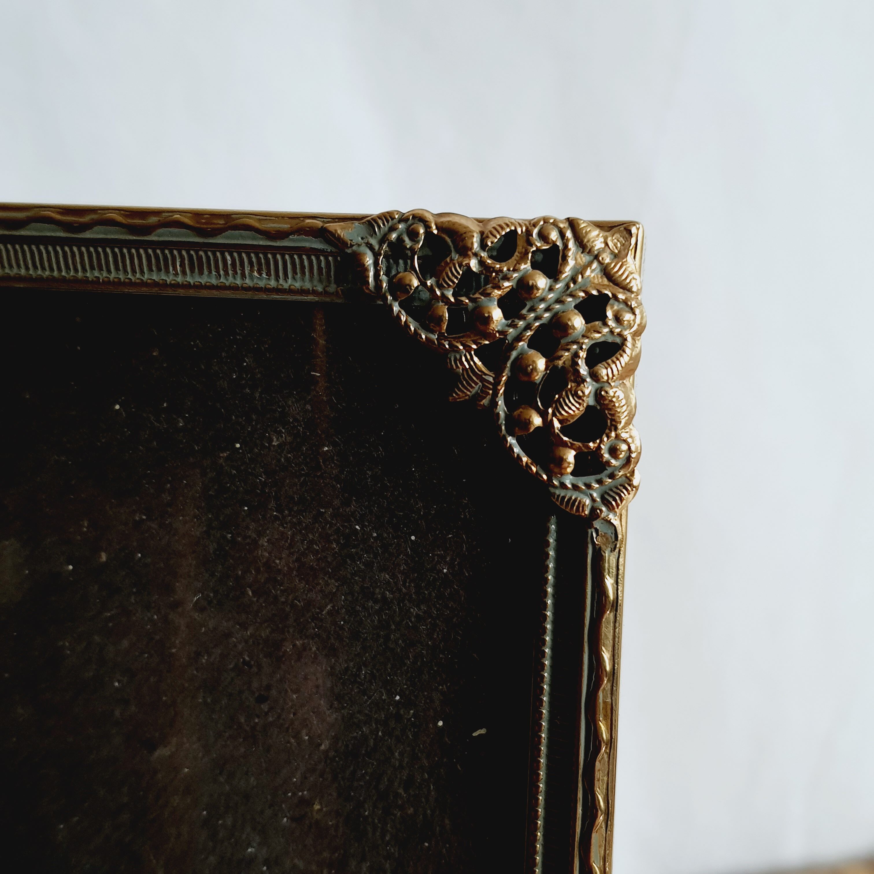 Cadre en laiton vintage effet dentelle