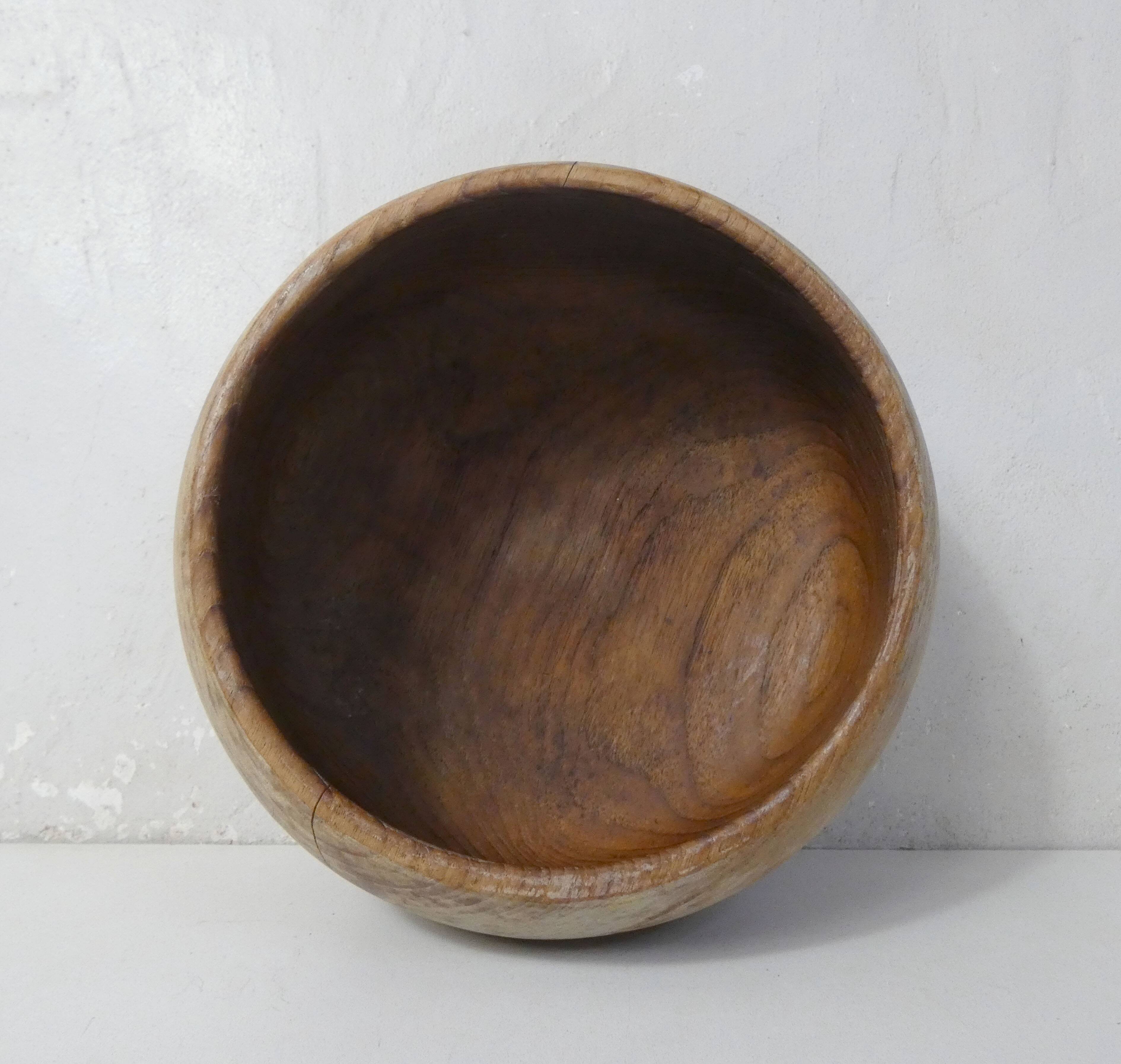turned wooden fruit bowl