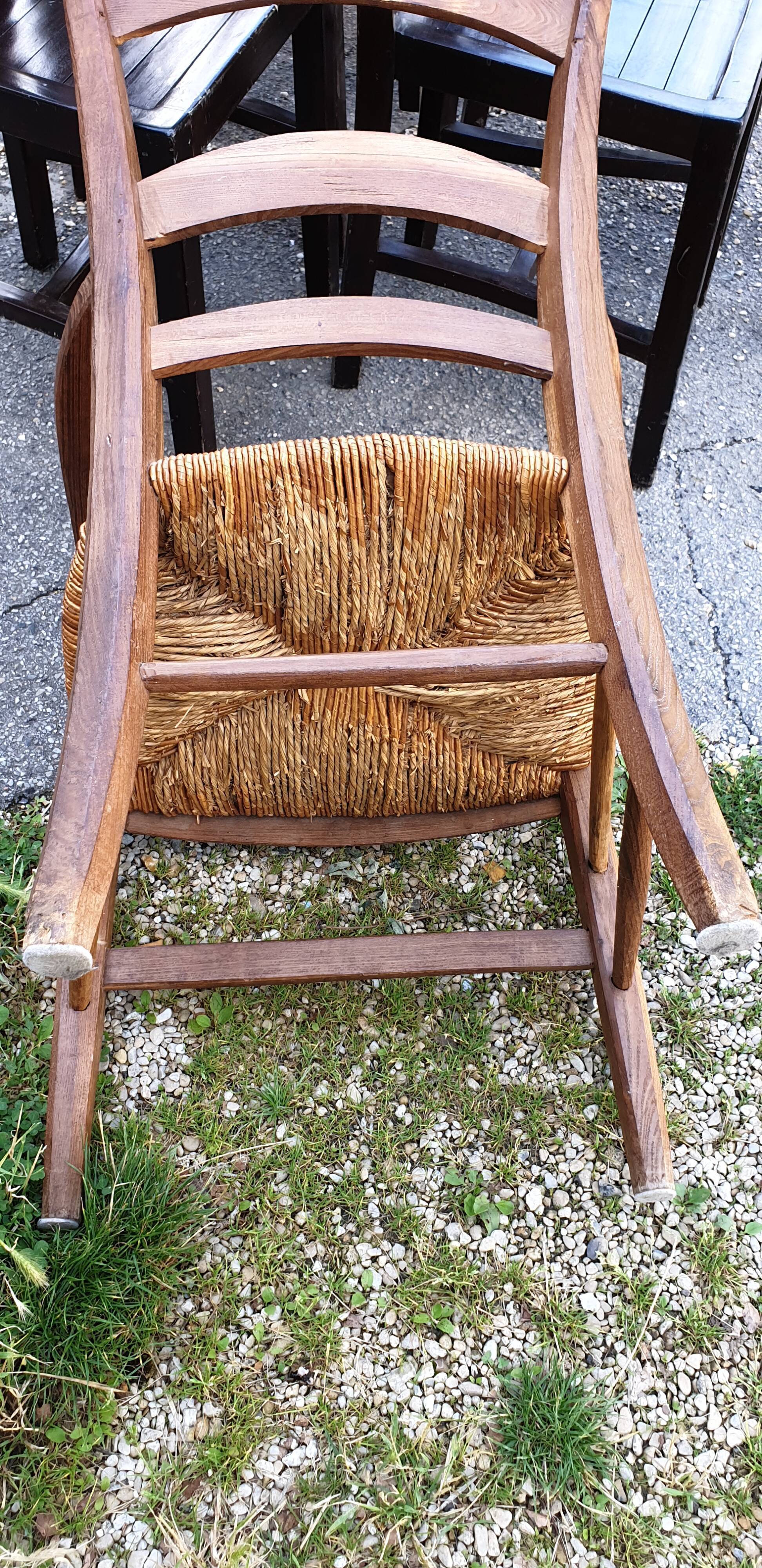 Rustic straw armchair