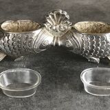 Salt and pepper shaker holder with a pair of fish in metal, Italian design