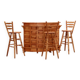 Brutalist mid-century wooden bar with 3 bar chairs, 1970s