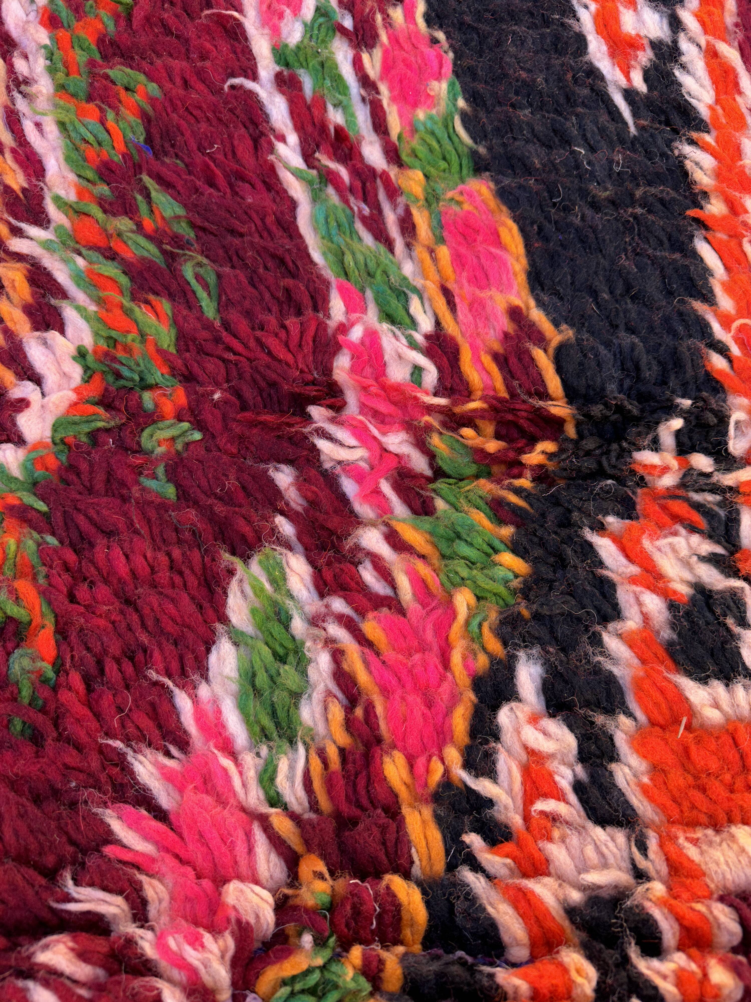 Colorful boujad Moroccan rug - 165 x 260 cm
