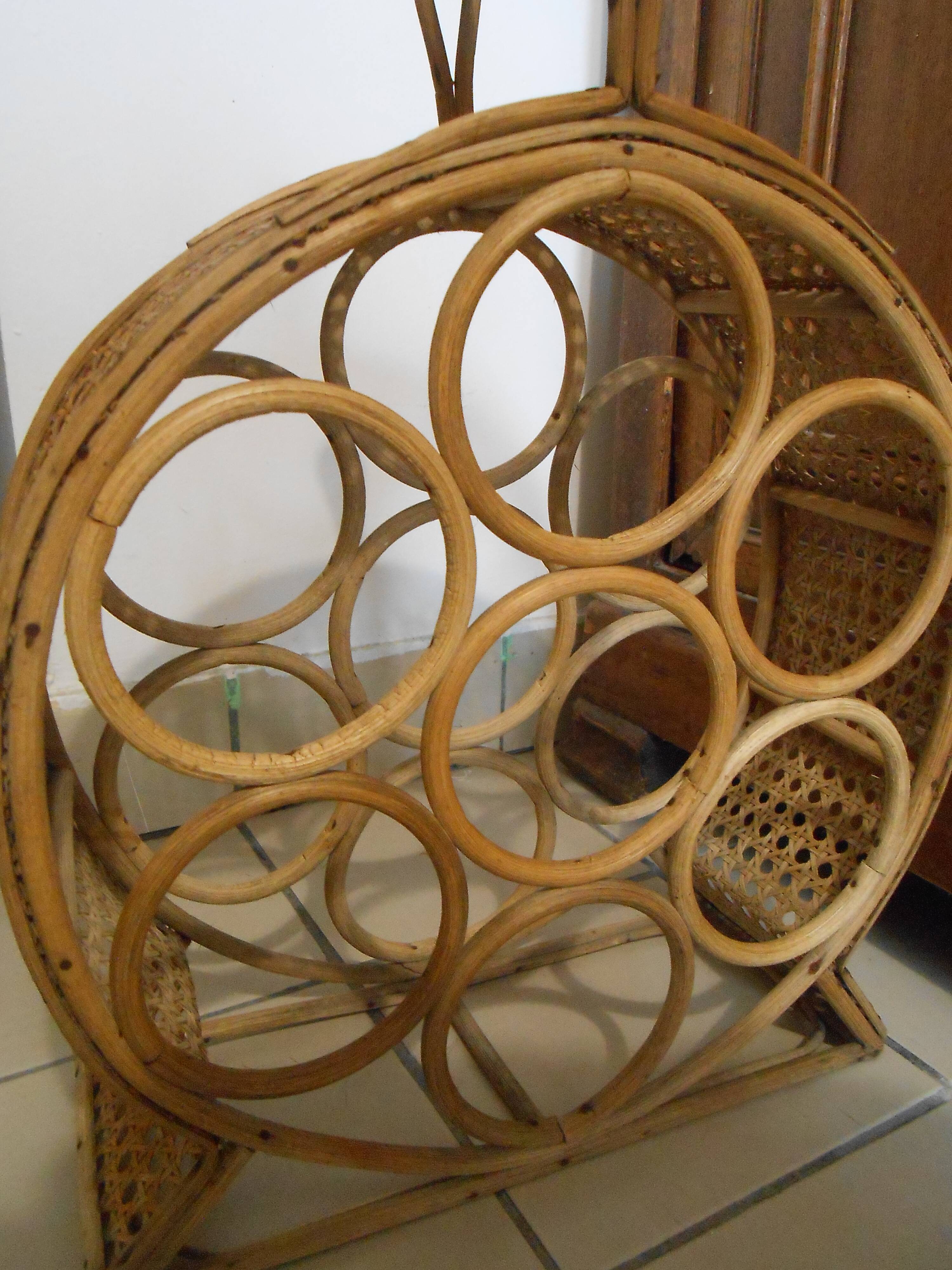 Rattan bottle holder
