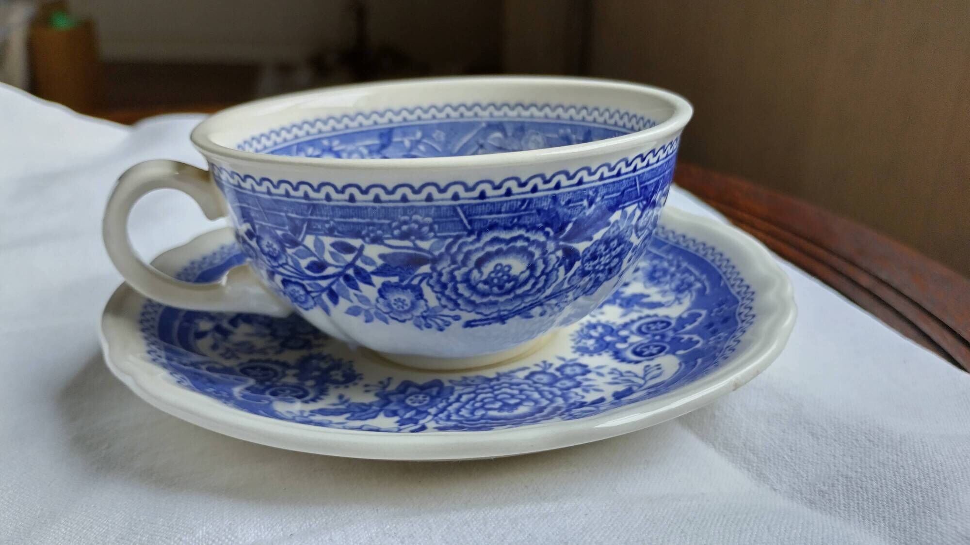 Set of 10 Villeroy and Boch Burgenland mugs