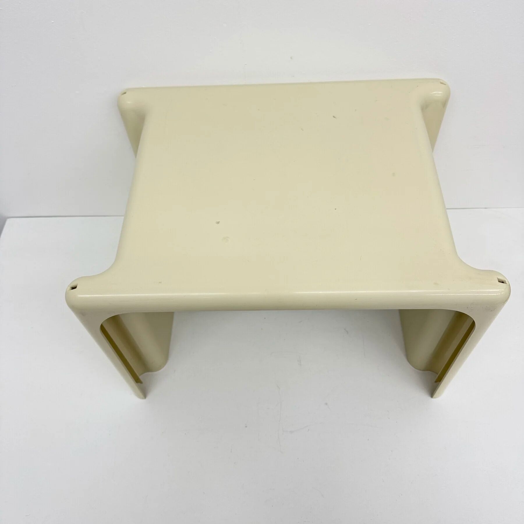Italian modern plastic side table by Giotto Stoppino for Elco Scorze, 1970s