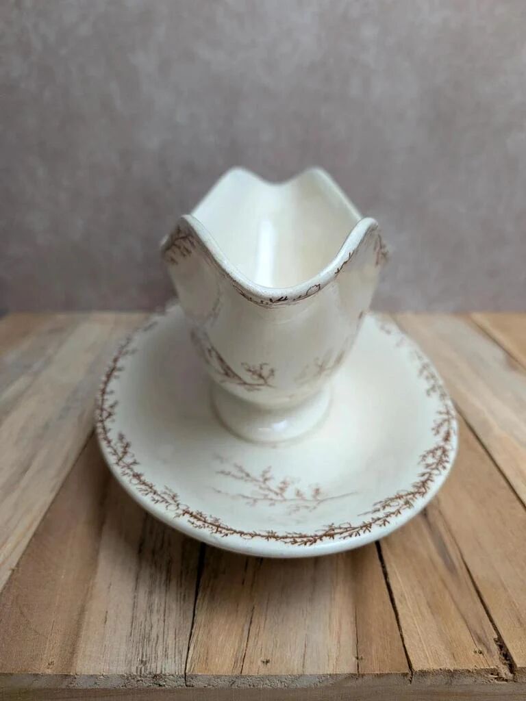 Saucière en terre de fer Creil et Montereau Silva décor oiseaux