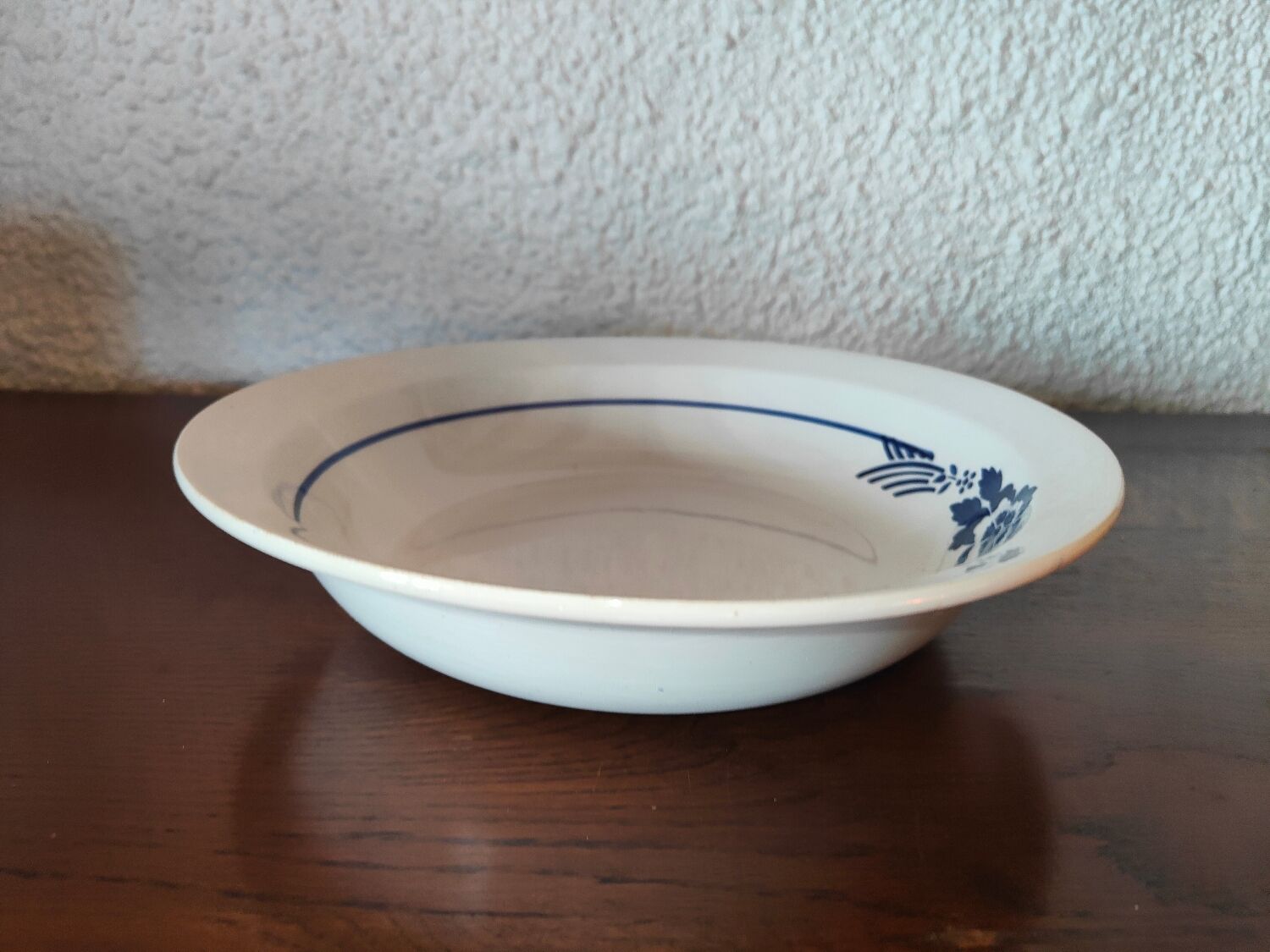 Service of 34 Pieces Wolves Mill and Orchies Hamage France 50s-60s