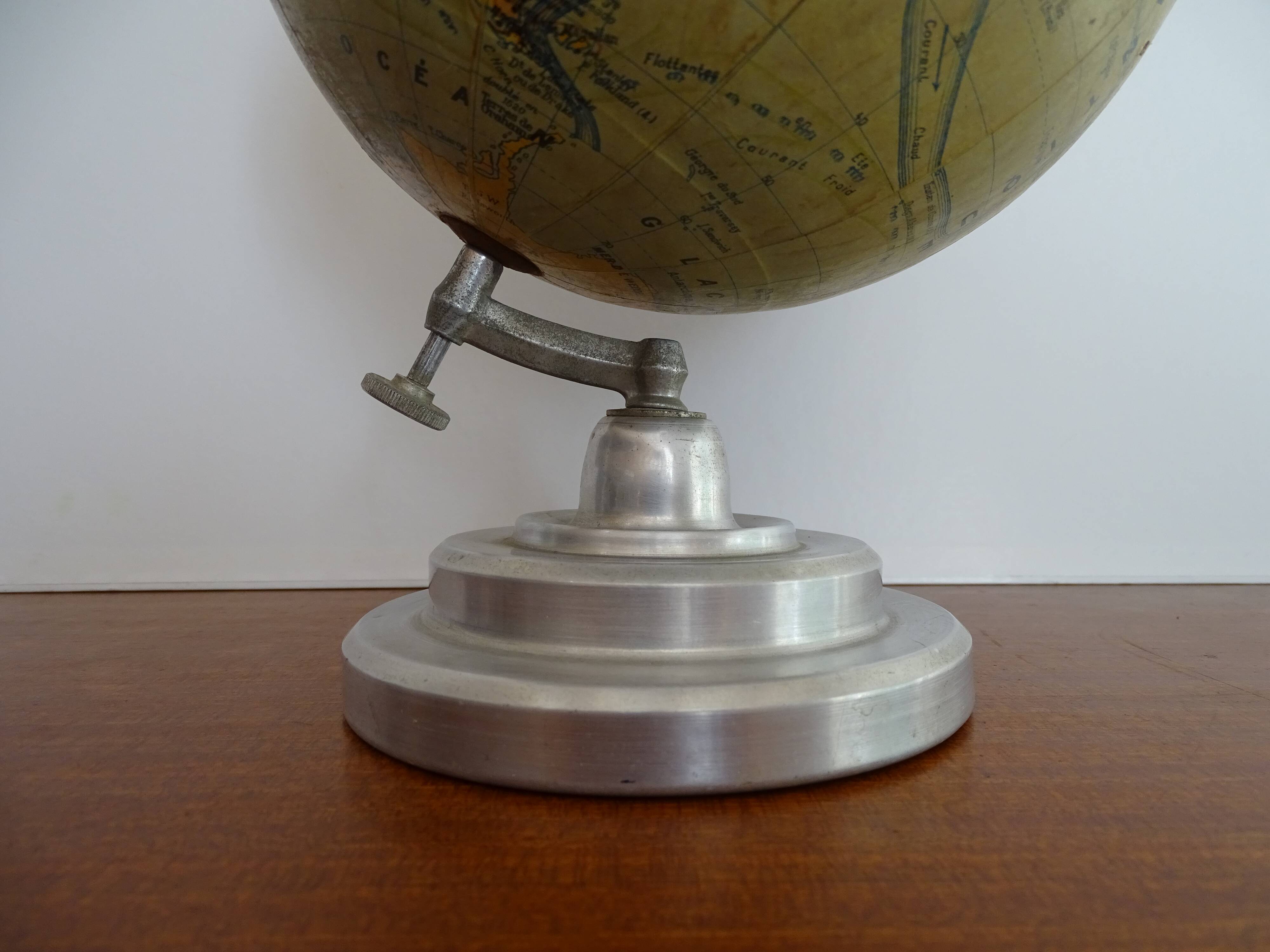 Terrestrial globe boiled cardboard J.Forest Girard Barrère & Thomas Ø 19.5 aluminum base