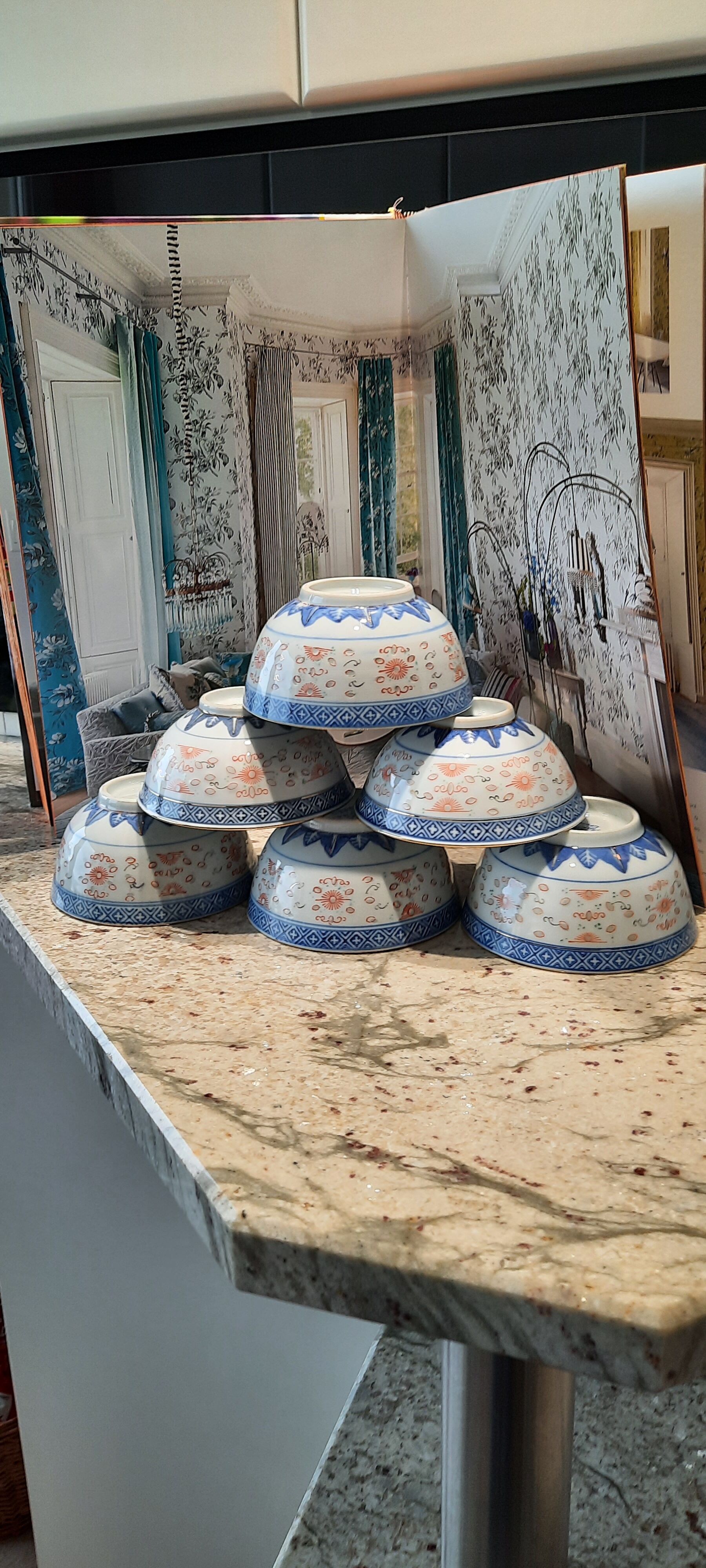 Chinese porcelain bowls