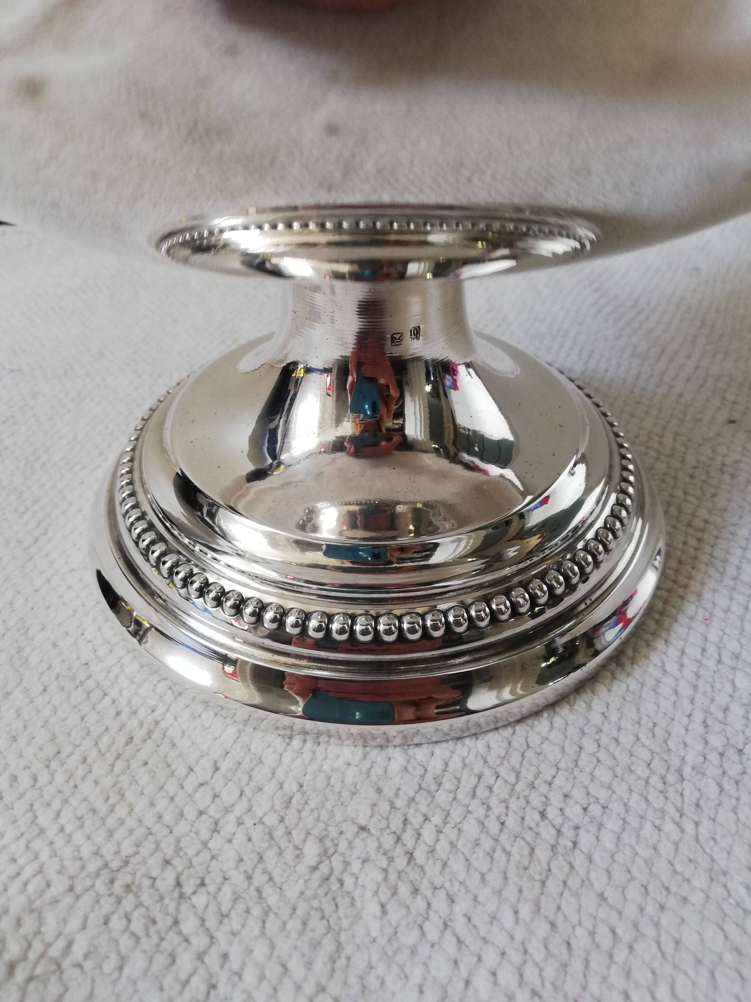 Silver metal cut