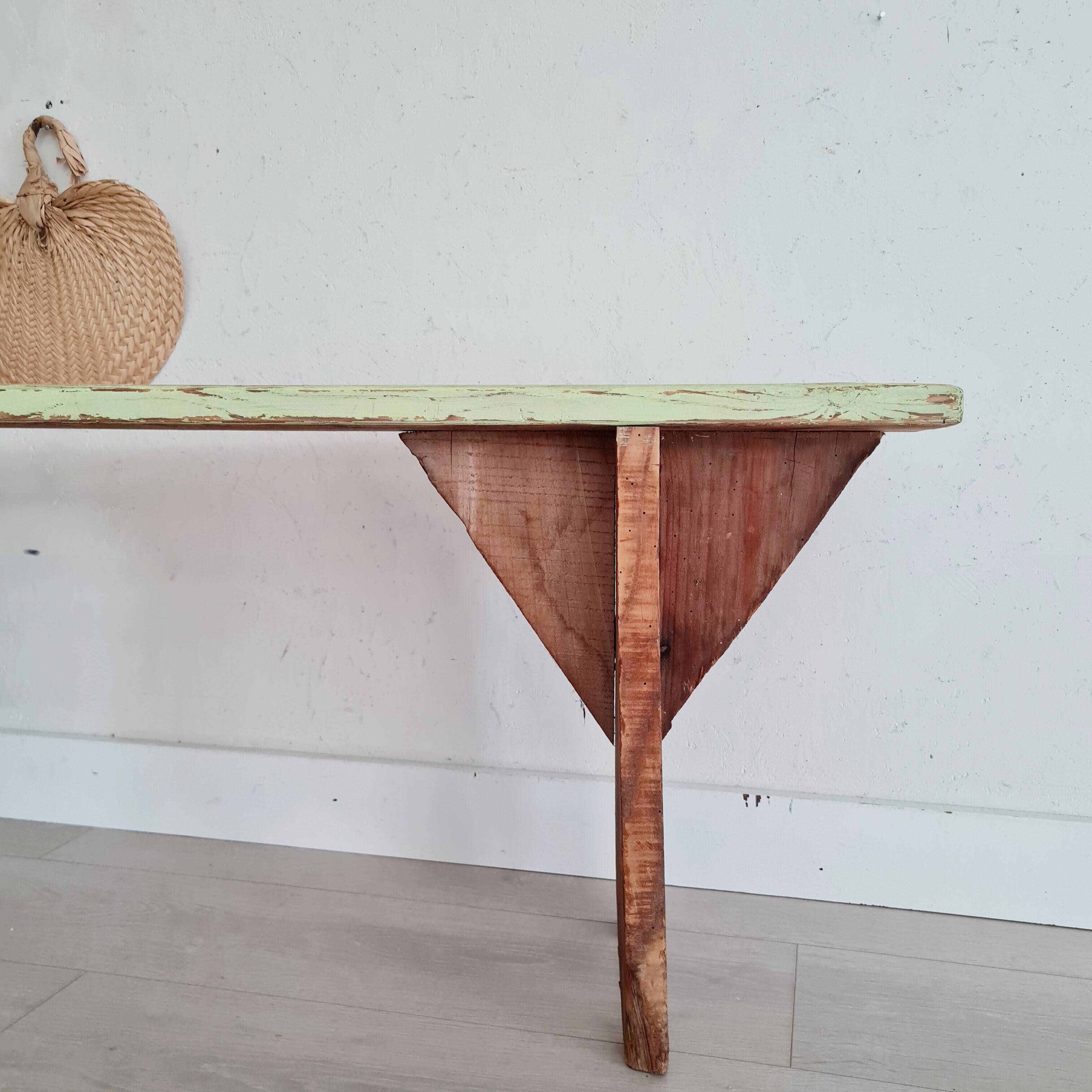 Banc de ferme ancien en bois assise verte patinée