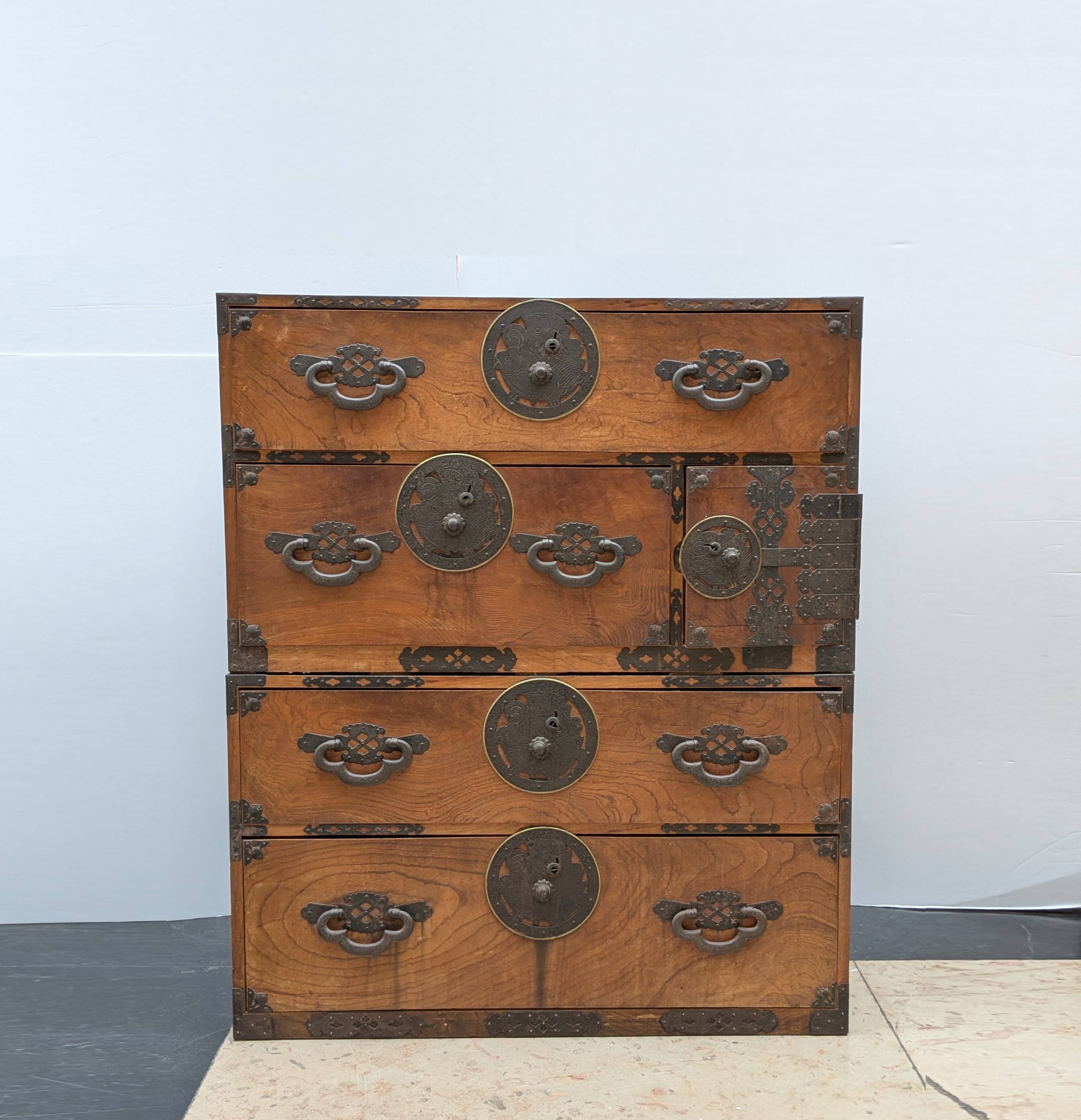Commode japonaise - tansu - XIXe siècle - ére Meiji