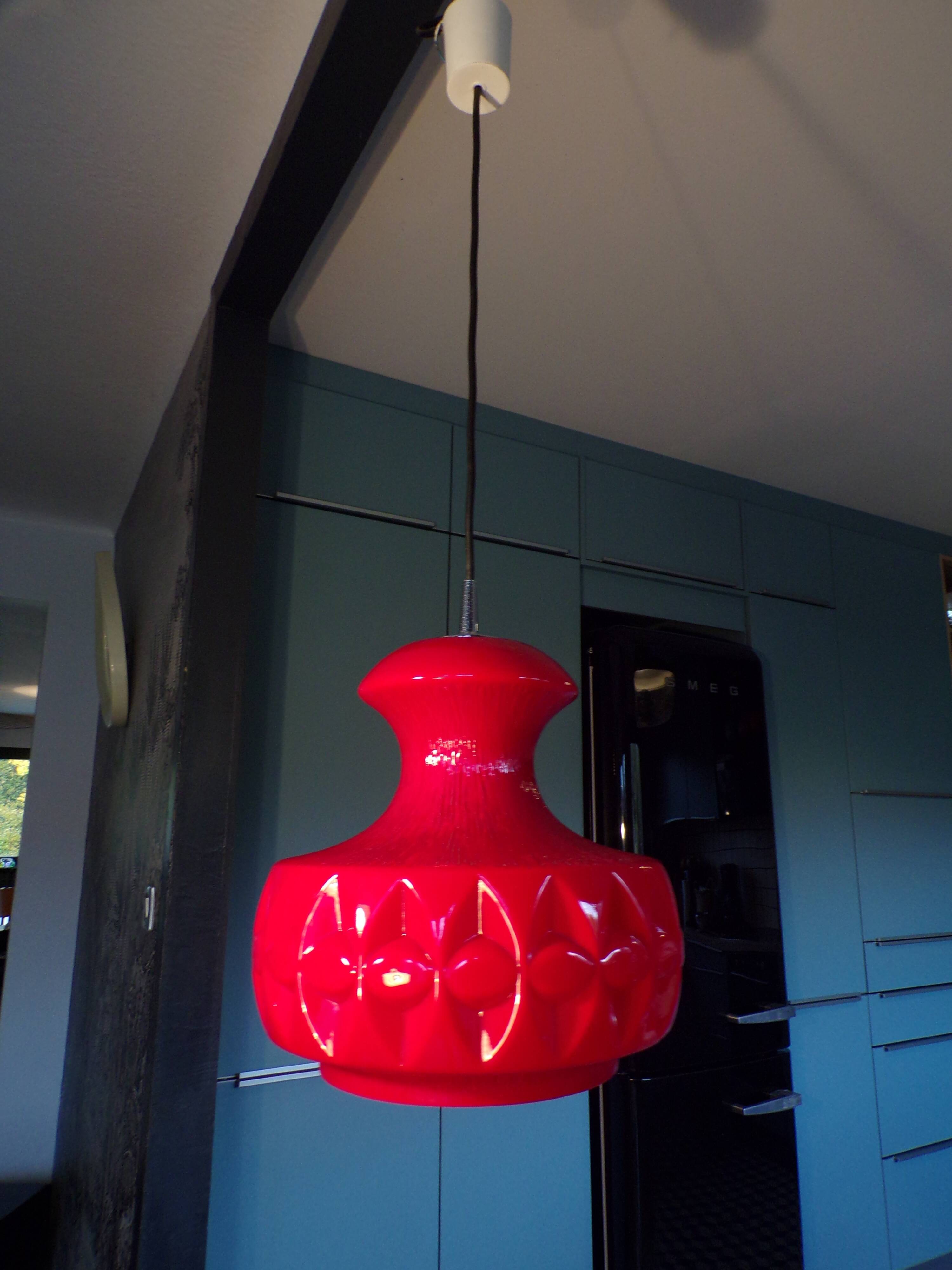 Peill & Putzler suspension opaline rouge