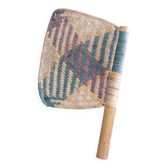 Bamboo straw fan