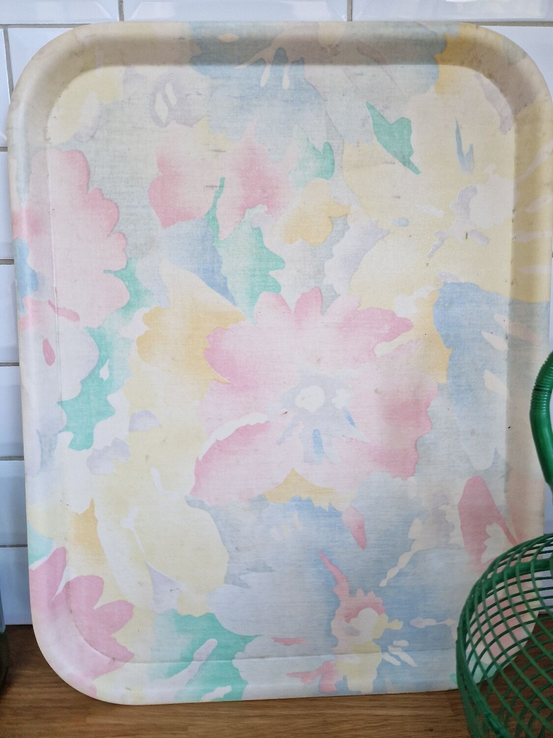 Tray old vintage flowers resin fiber