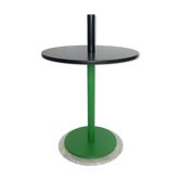 Memphis side table of 80s Italian marble design