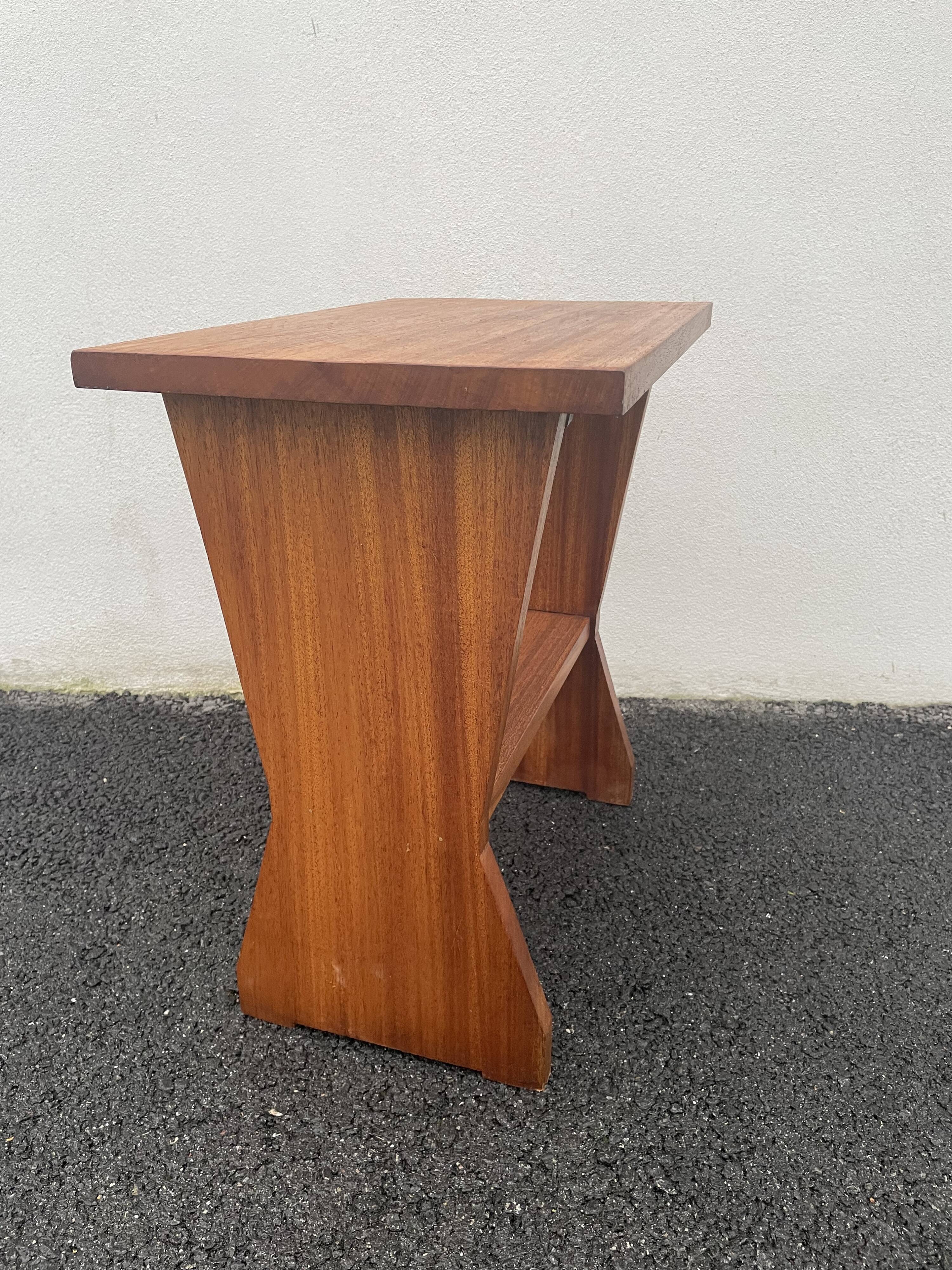 Table d’appoint ou chevet en teck 70’S