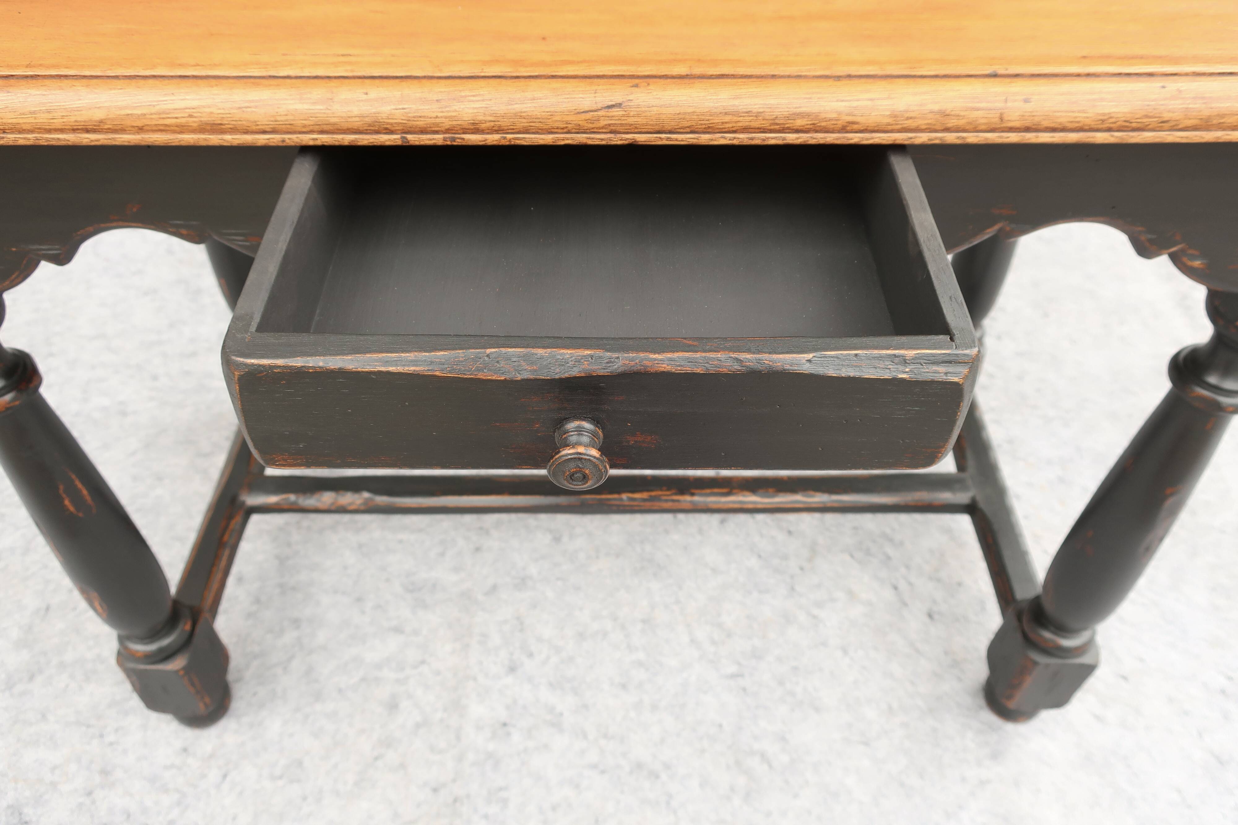 Table bureau vintage patinée