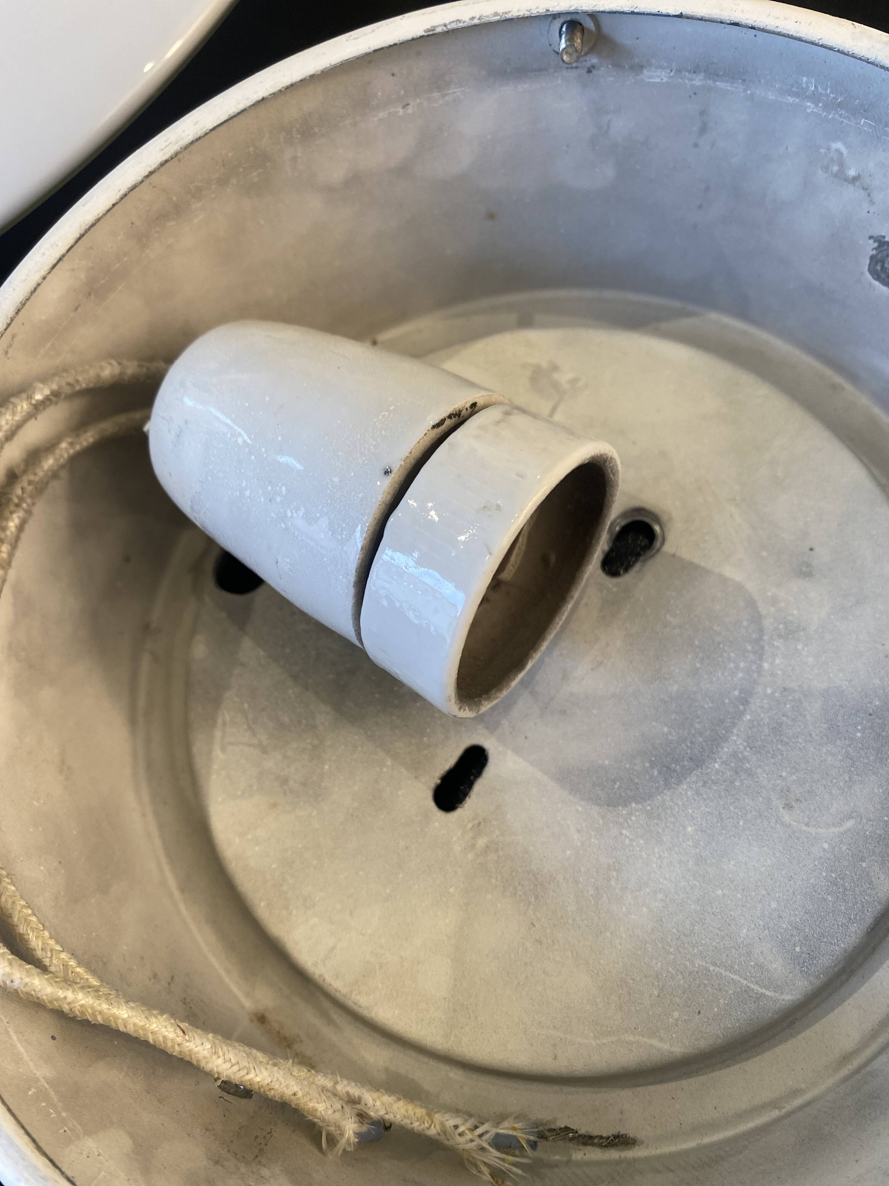 AJ eklipta Arne Jacocsen 1956 wall lamp, Poulsen edition