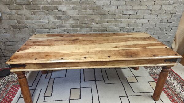 Grande table à manger bois massif