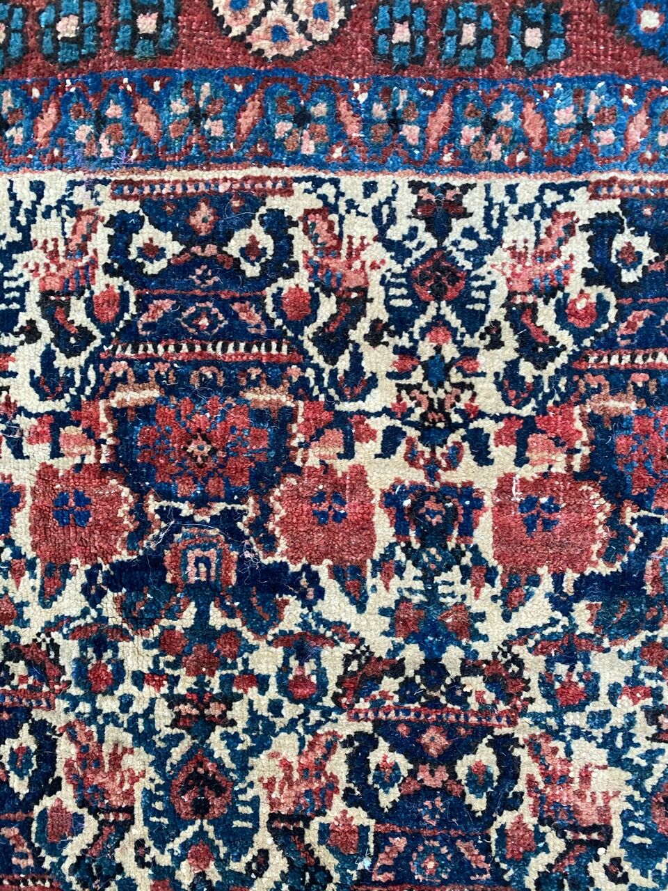 Beautiful old Persian carpet from Abadeh handmade 100x144 cm